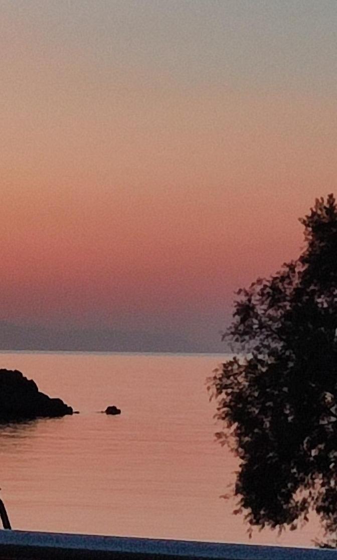 White Lotus Seaside Apartment Κίνι Εξωτερικό φωτογραφία